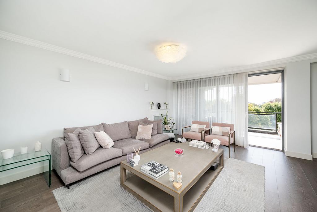 Apartment in London - View 5
