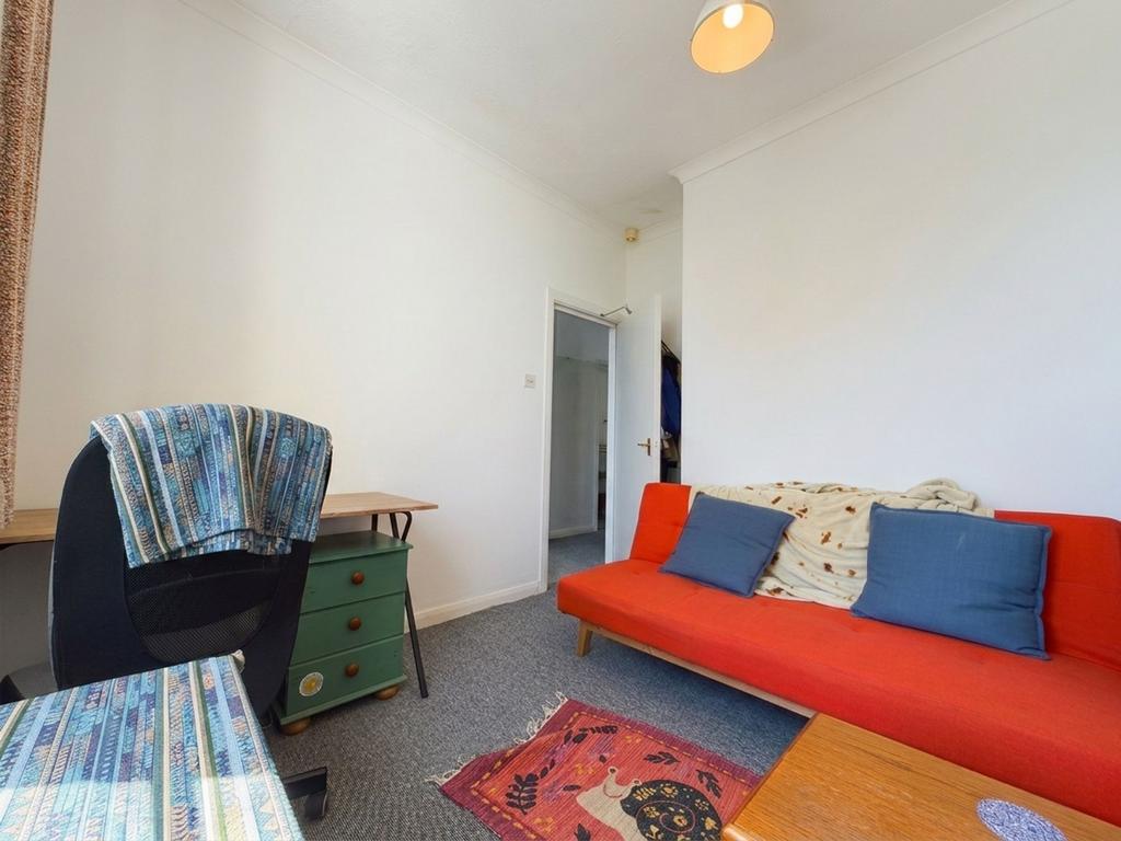 Apartment in Hove - View 5