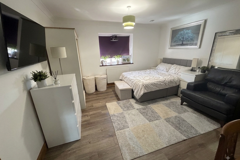 Studio to rent, Krypton Close, Milton Keynes, MK5