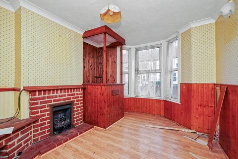 2 bedroom end of terrace house for sale, Folkestone CT19