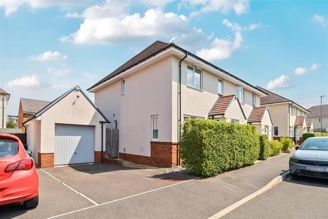 3 bedroom semi-detached house for sale, Augustus Avenue, Keynsham, Bristol