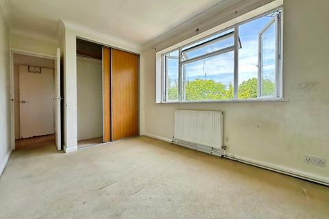 1 bedroom flat for sale, Spinney, Slough