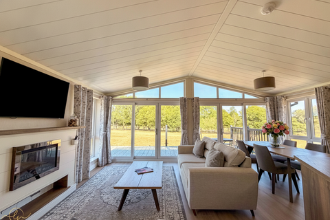 2 bedroom lodge for sale, Omar Kingfisher Lodge Cambridge Country Club, Bourn CB23