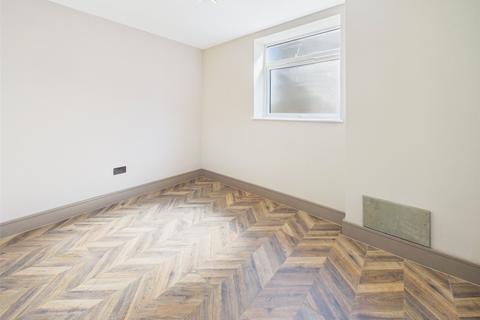 2 bedroom apartment to rent, 115 High Street, Twerton, Bath, BA2