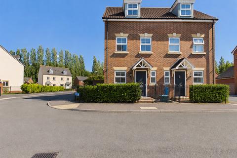 3 bedroom house to rent, Barkston Heath, Kingsway, Quedgeley, GL2
