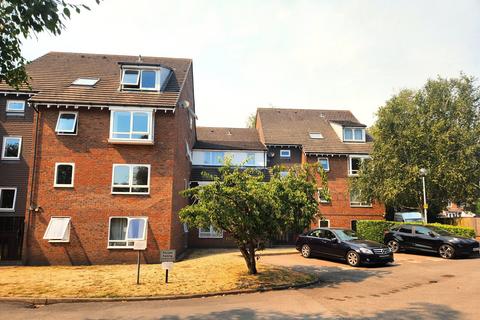 2 bedroom flat to rent, Bracken Park Gardens, Stourbridge DY8