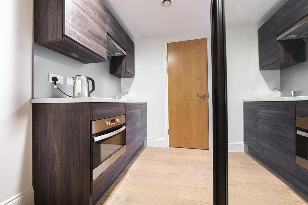 Apartment in Newcastle Upon Tyne - More
