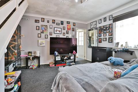 2 bedroom end of terrace house for sale, Aspen Gardens, Poole, Dorset, BH12