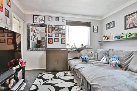 2 bedroom end of terrace house for sale, Aspen Gardens, Poole, Dorset, BH12