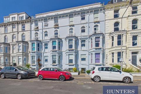 2 bedroom apartment for sale, Royal Crescent Court, Royal Crescent, Bridlington, Yorkshire