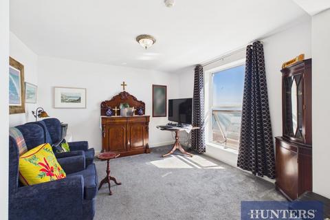 2 bedroom apartment for sale, Royal Crescent Court, Royal Crescent, Bridlington, Yorkshire