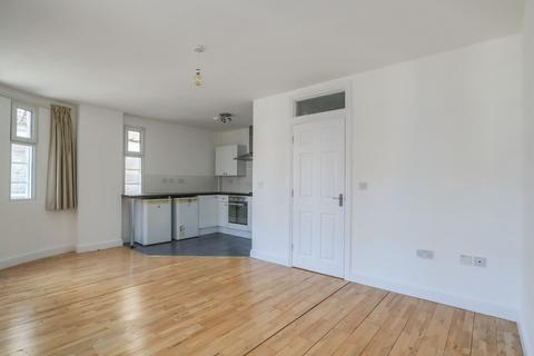 2 bedroom flat to rent, Regent Street, Armstrong House, CB2