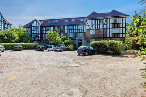 1 bedroom ground floor flat for sale, Elmfield West Block, Southampton