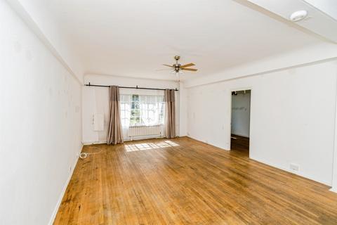 1 bedroom ground floor flat for sale, Elmfield West Block, Southampton