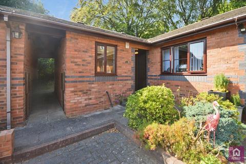 2 bedroom bungalow for sale, Charlton Avenue, Manchester M25