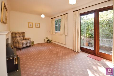 2 bedroom bungalow for sale, Charlton Avenue, Manchester M25