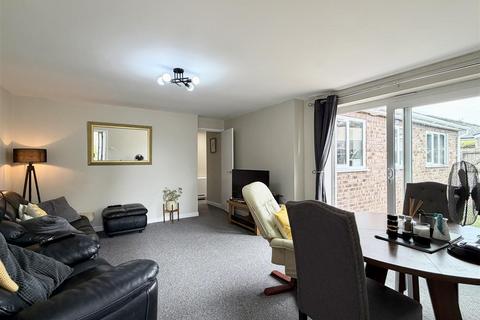 3 bedroom semi-detached bungalow for sale, Crossways, Peterchurch, Hereford