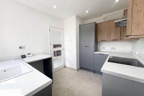 3 bedroom terraced house to rent, Chipping Road, Bolton, BL1