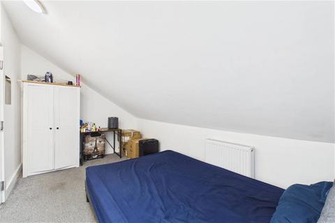 1 bedroom in a house share to rent, Brabourne Street, South Shields