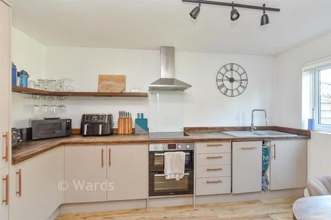 3 bedroom end of terrace house for sale, Battlesmere Road, Rochester ME3
