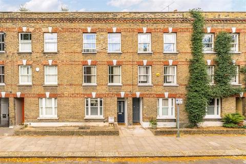 3 bedroom terraced house for sale, Henshaw Street, London SE17