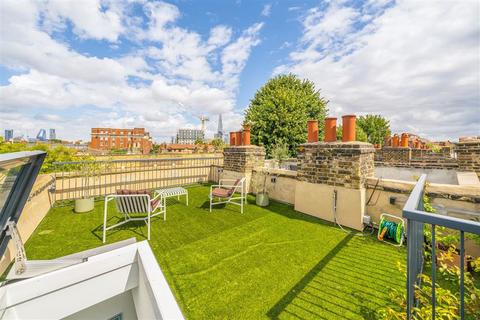 3 bedroom terraced house for sale, Henshaw Street, London SE17
