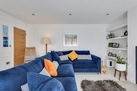 4 bedroom house for sale, Pennine Gardens, Holmfirth HD9