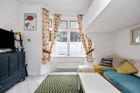 1 bedroom flat for sale, Crowborough Hill, Ranelly Crowborough Hill, TN6