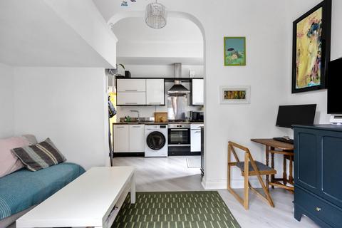 1 bedroom flat for sale, Crowborough Hill, Ranelly Crowborough Hill, TN6