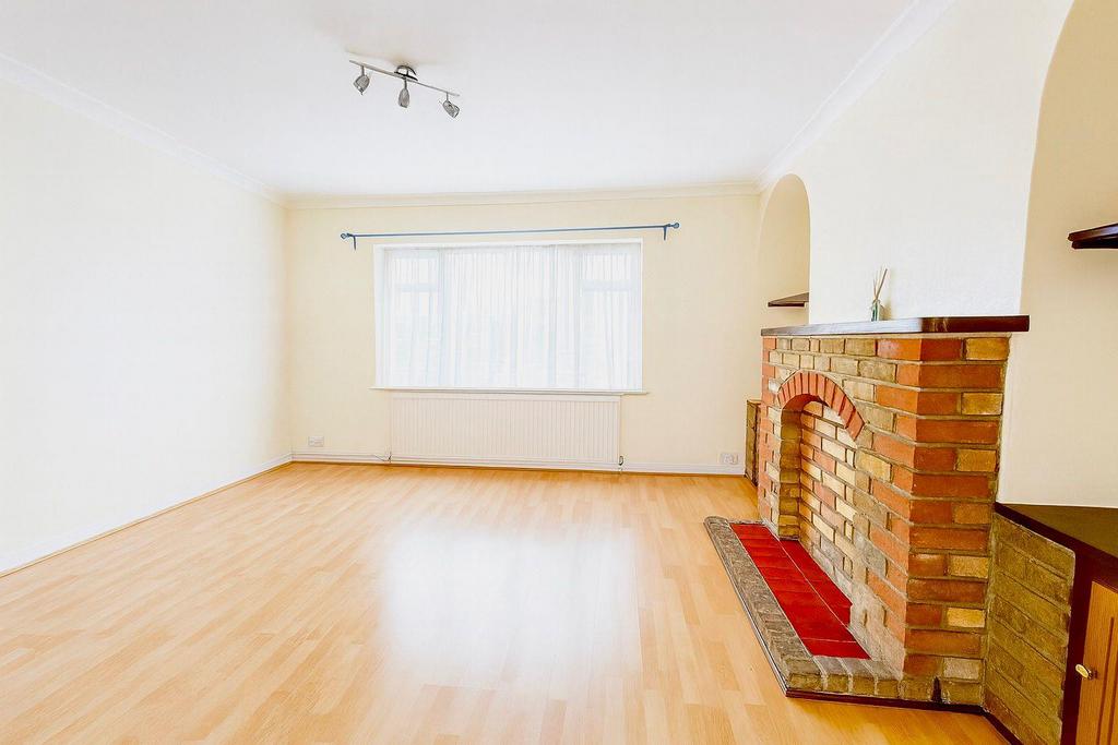 House in Morden - View 3