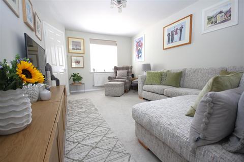 2 bedroom end of terrace house for sale, Rosemary Gardens, Whiteley