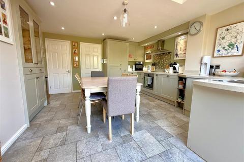 2 bedroom end of terrace house for sale, Rosemary Gardens, Whiteley