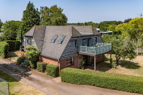 4 bedroom detached house for sale, Strawberry Hill, Newent, Gloucestershire, GL18