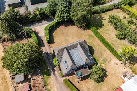 4 bedroom detached house for sale, Strawberry Hill, Newent, Gloucestershire, GL18
