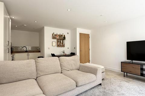 2 bedroom apartment for sale, Gaol Street, Hereford