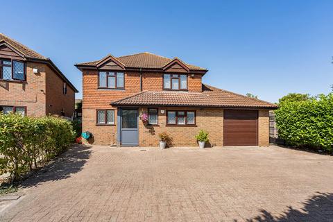 Juniper Gardens, Sunbury-on-Thames, Surrey, TW16
