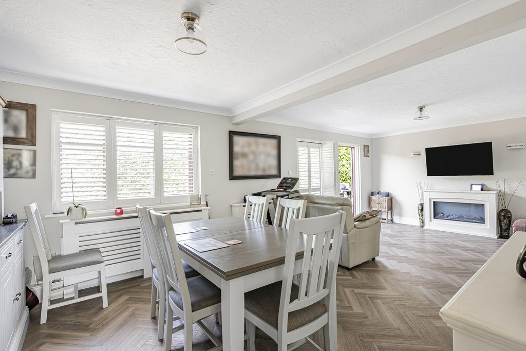 Dining/Living Room