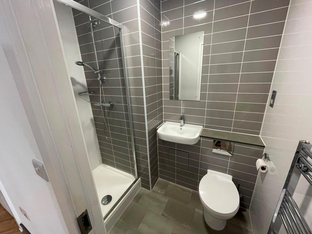 House in Leicester, City of Leicester - View 4