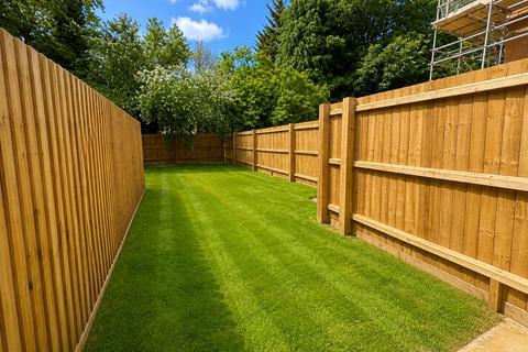 2 bedroom maisonette for sale, Orchard Gardens, Orchard Drive, St. Albans