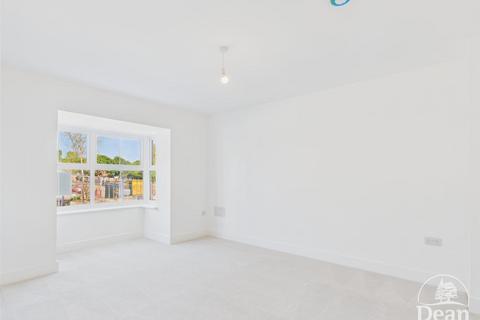 undefined, Goldfinch Way, Lydney GL15
