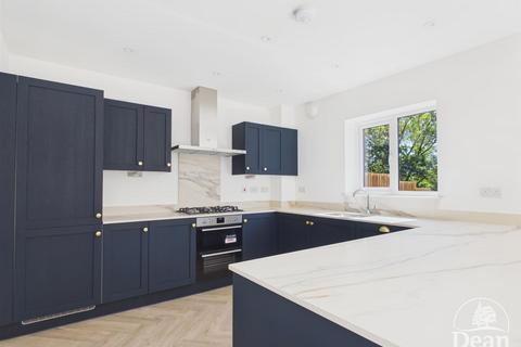 undefined, Goldfinch Way, Lydney GL15