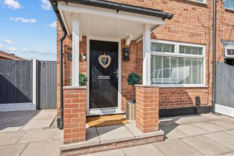 2 bedroom end of terrace house for sale, Newhaven Road, Warrington, WA2