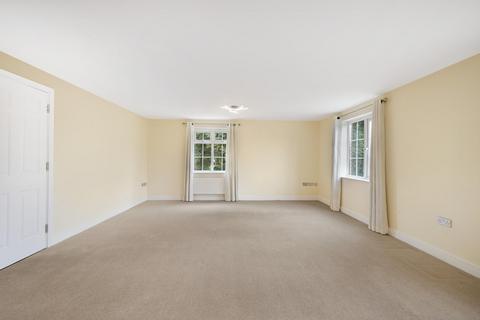 2 bedroom flat for sale, Spacious Two-Bedroom Apartment with Parking  in Popular Gibbs Green Location HA8