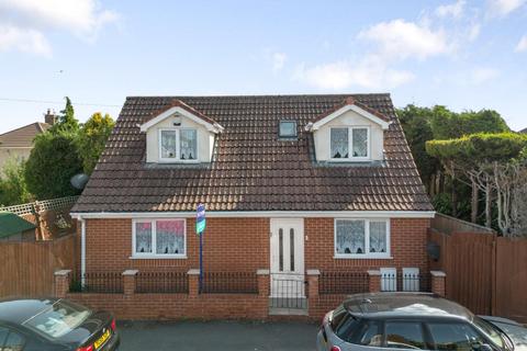 2 bedroom detached bungalow for sale, Cranleigh Road, Whitchurch, Bristol