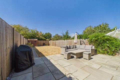 3 bedroom terraced house to rent, Winchgrove Road, Bracknell, Berkshire, RG42