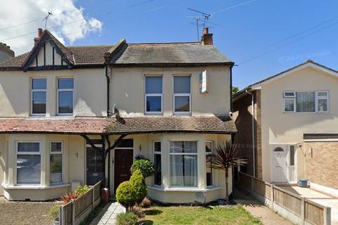2 bedroom flat for sale, 27A West Road, Shoeburyness, Southend-on-Sea, Essex, SS3 9DR