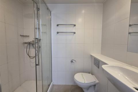 Studio for sale, Cardinal Court, Scholes Street, Oldham, OL1