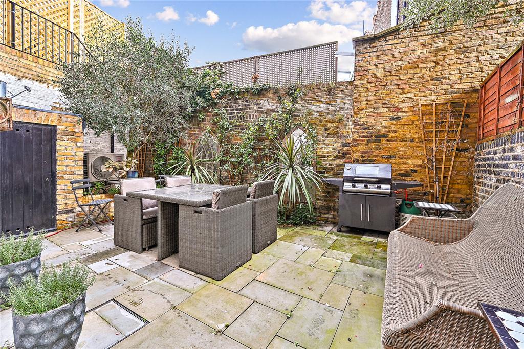 Apartment in London - View 2