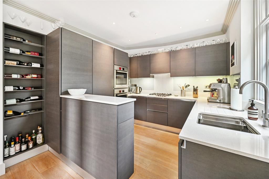 Apartment in London - View 3