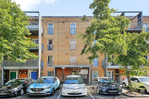 undefined, Walton Road, Manor Park, E12